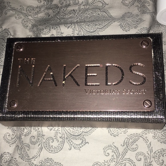 Makeup bundle - Picture 2 of 6